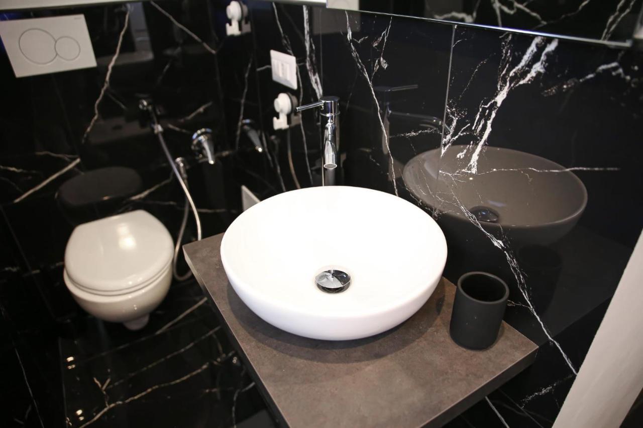 Apartament The Marble House Bari Zewnętrze zdjęcie