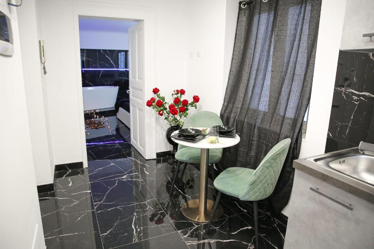 Apartament The Marble House Bari Zewnętrze zdjęcie